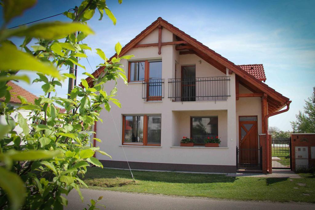 Oazis Apartmanok Mórahalom Zimmer foto